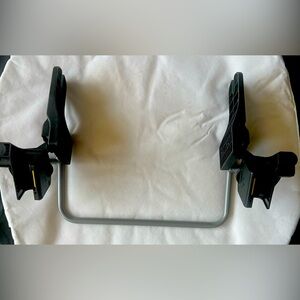 Bob single jogging stroller adapter for Graco Infant car seats